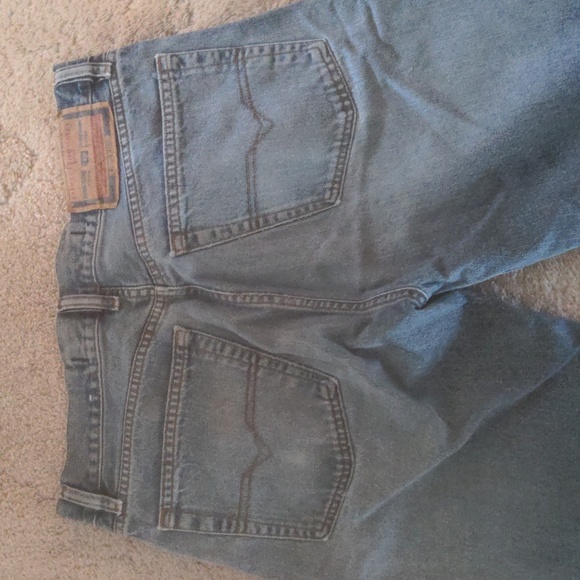 DIESEL Straight leg light wash jeans $52 OBO - Picture 5 of 8